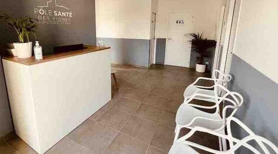 Accueil moderne à Au Sens De Soi, Châteauneuf-du-pape, Provence-alpes-côte D'azur, FR.