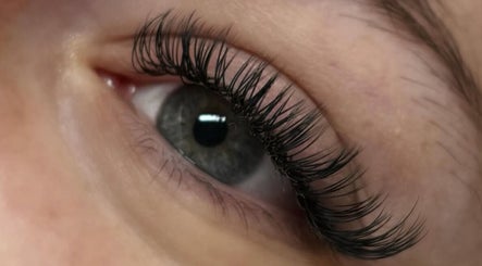Lashes by Megan, bilde 2