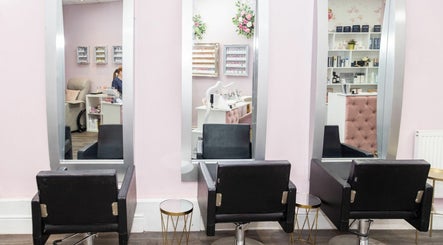 Immagine 3, Nail, Hair & Beauty Emporium