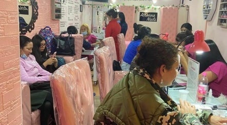 Athenea Nails