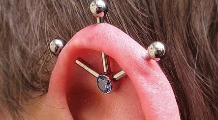 Blue Lotus Piercing зображення 3