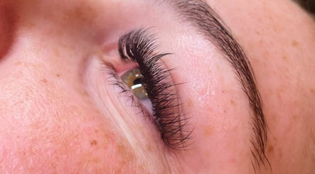 Lashes by Tilly image 2
