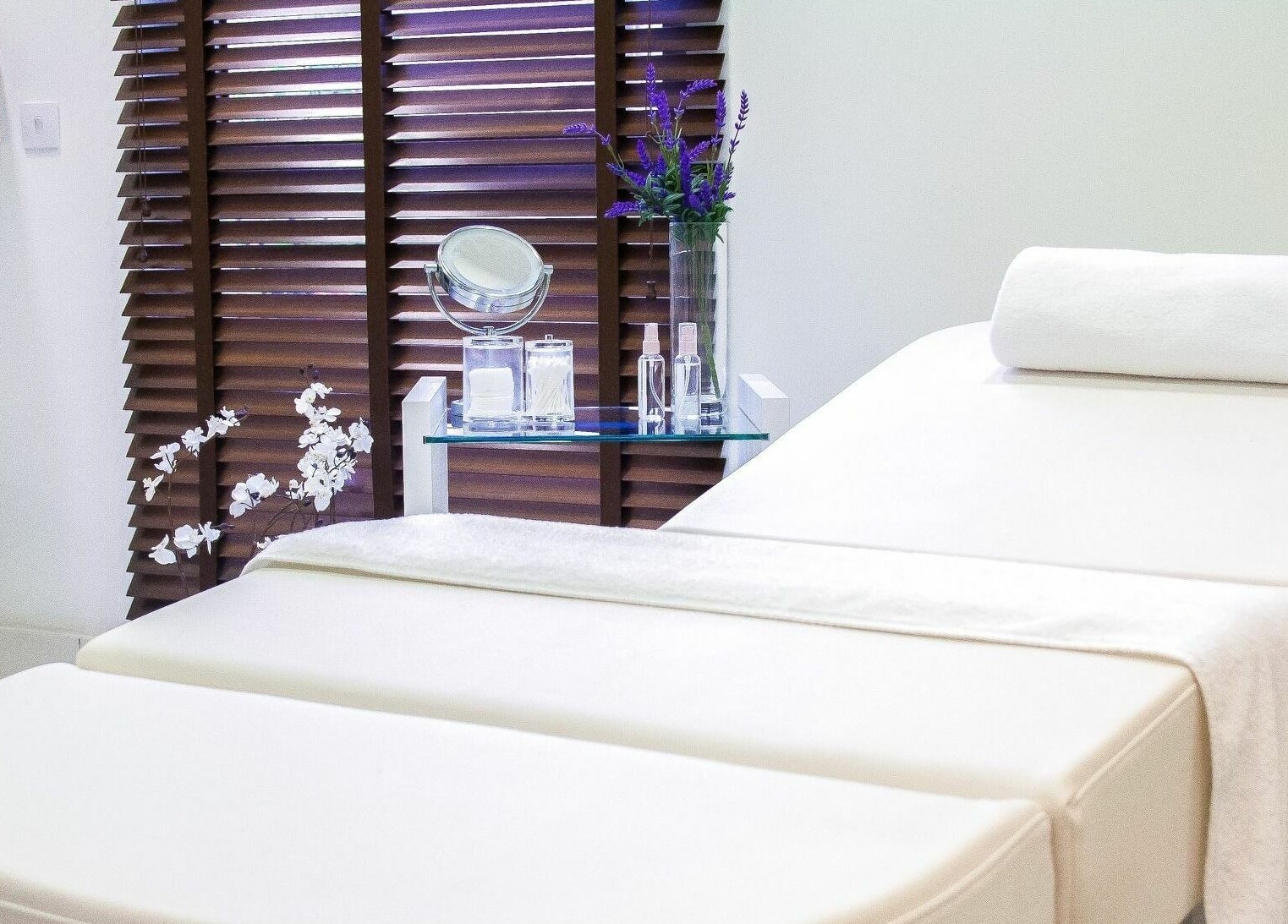 Luxurious spa bed at Beauty Addict, Abuja, Federal Capital Territory, NG, offering relaxation and wellness.