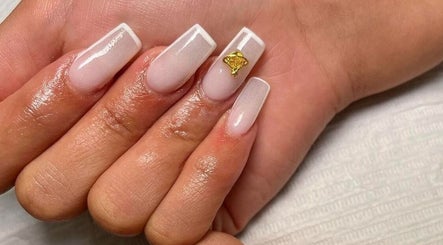 Dove Beauty - Nails صورة 3