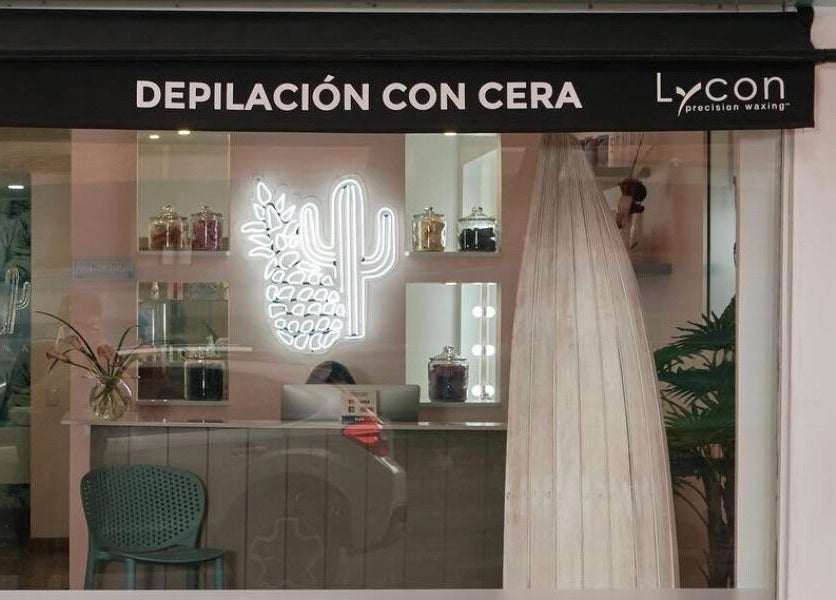 Entrada a Wax Tan and Go Studio Bogota en Bogotá, Bogotá, CO mostrando diseño interior moderno y acogedor.