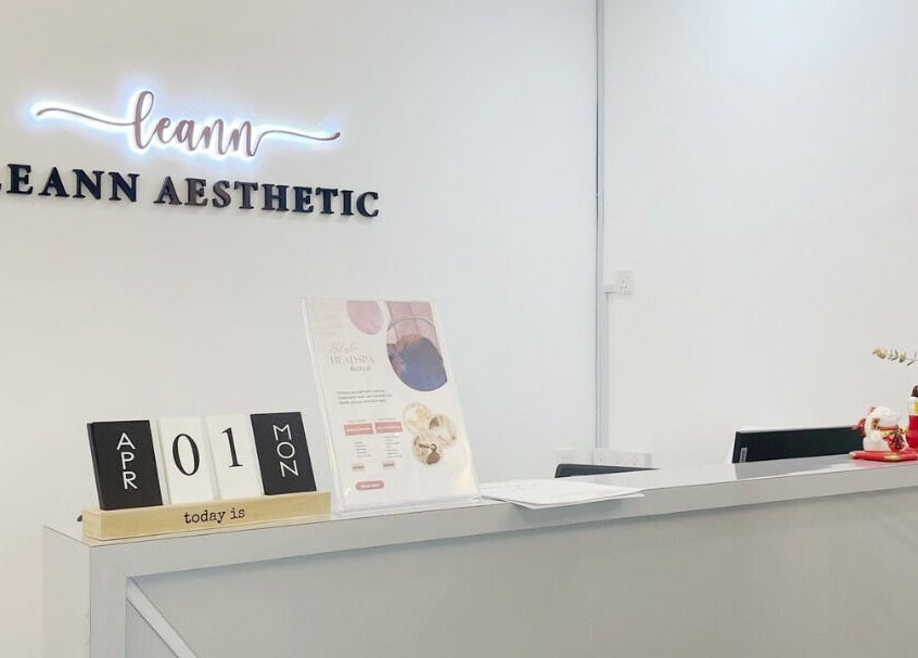 Welcoming front desk at Leann Aesthetic in Puchong, Selangor, MY with decor and service details.