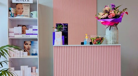 Walkin Pamper Beauty Bar