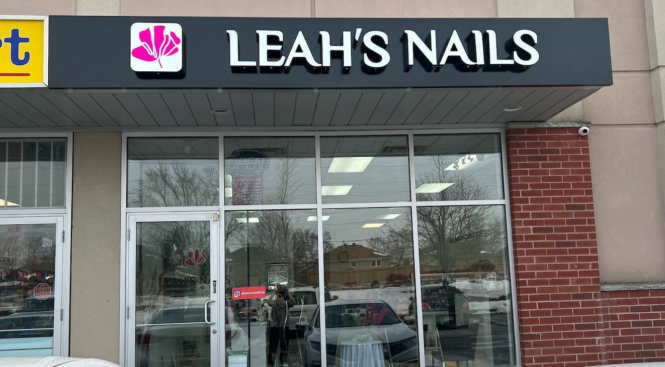 Front view of Leah's Nails Bathurst in Newmarket, Ontario, CA showcasing storefront and signage.