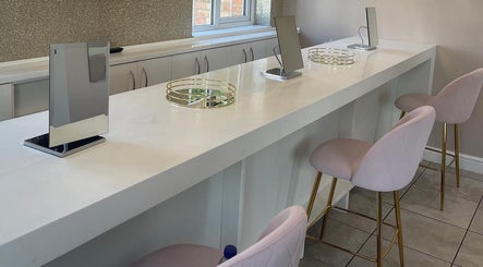 Glamour's chic beauty station in Bawtry, England, GB with luxurious seating and modern aesthetics.