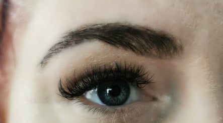 Lashes by Dee, bild 2