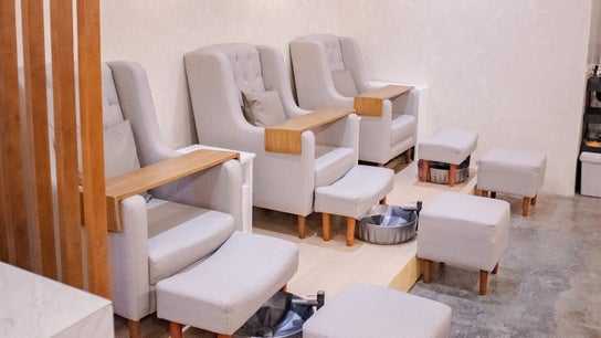 Glamore Beauty Lounge Lapaz Branch