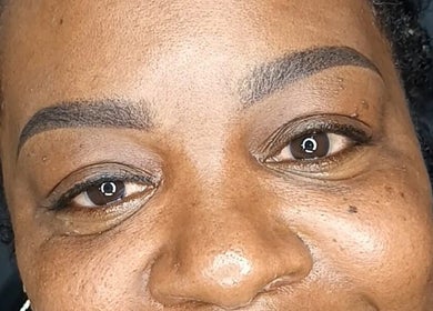 Perfectly shaped brows at Wake Up With Brows UK, London, GB. Experience expert beauty care.