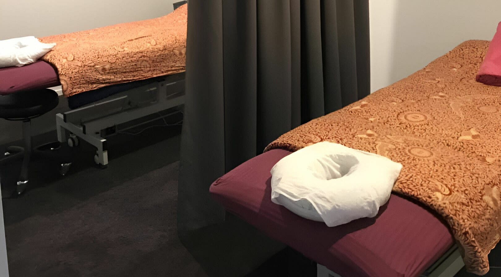 Tranquil therapy room with two massage beds at Yuan Muscle Therapy, Melbourne, Victoria, AU.