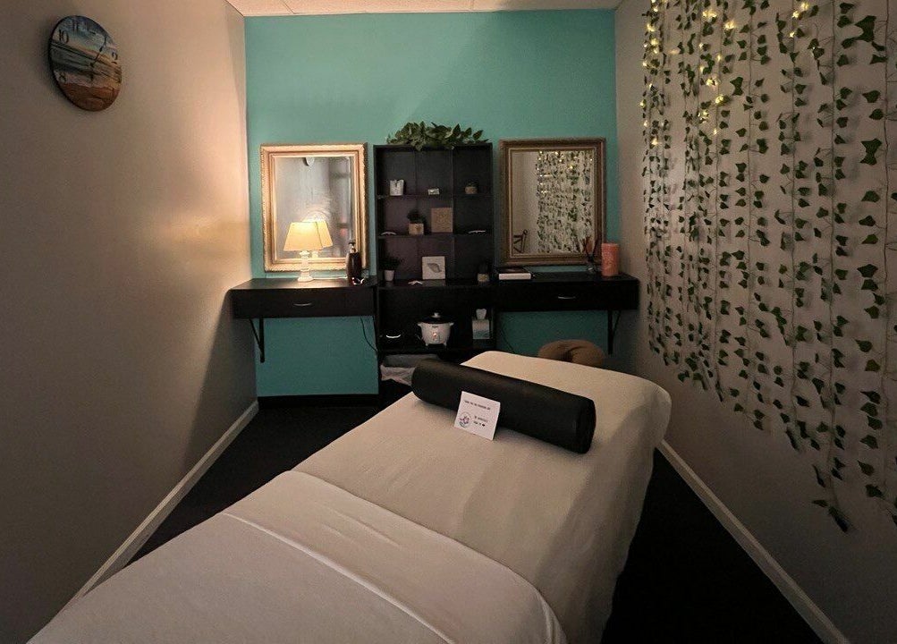 Relaxing massage room at Tropical Touch Spa Walled Lake in Walled Lake, Michigan, US with a soothing ambiance.