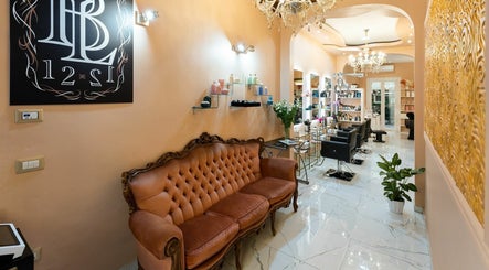 Beauty Lounge 1 221