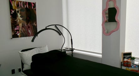 Stylish treatment room at Victoria | Lashed Out by Vic in Vaughan, Ontario, CA with modern decor and relaxing vibe.