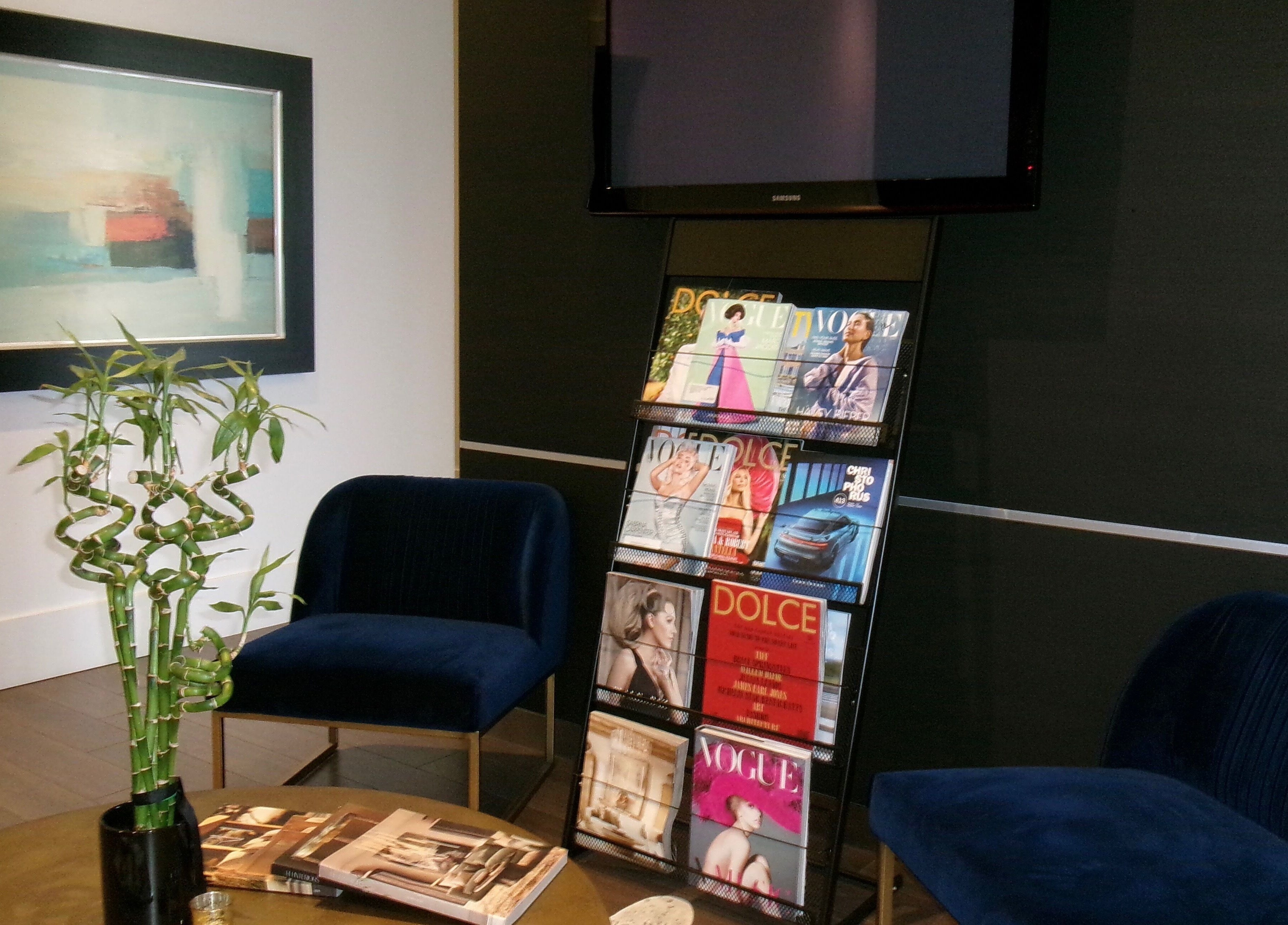 Victoria | Lashed Out by Vic's welcoming lounge area in Vaughan, Ontario, CA features stylish seating and decor.