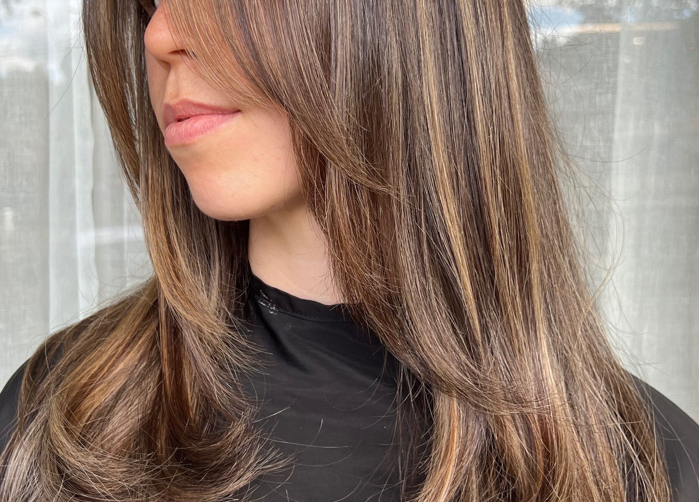 Stylish brunette with highlights at Petch Studio, Diamond Creek, Victoria, AU.