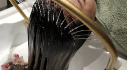 Emmebi Italia Head Spa HK Hair Spa Salon imaginea 2