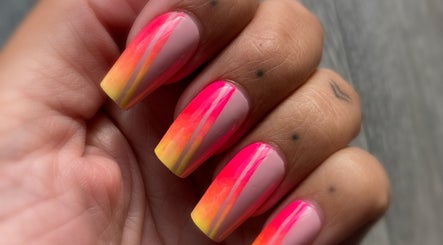 Image de 1904 Nails 2