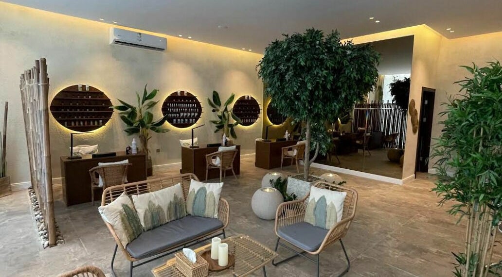 Serene interior of Nails Oasis | واحة الاظافر in الرياض, منطقة الرياض, SA with modern decor and plants.