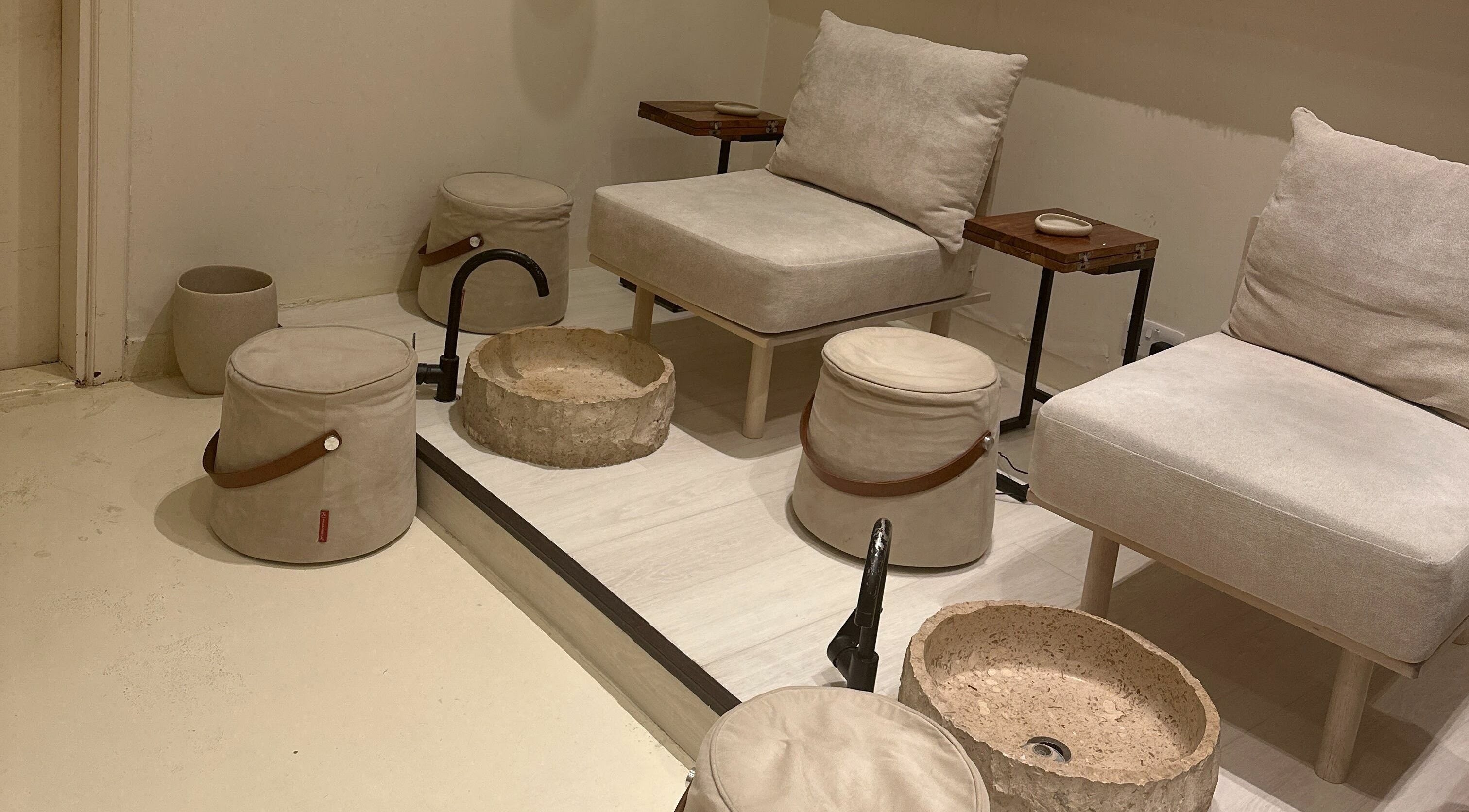Elegant spa seating at Clay Beauty Center, Sharjah, Sharjah, AE, showcasing comfort and relaxation.