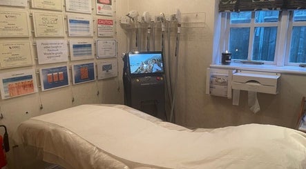 Clinique De Beauté