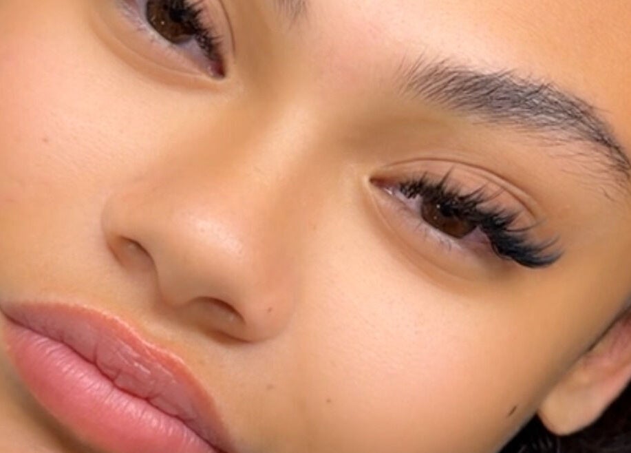 Close-up of eyelash extensions at Xtend Beauty Studio, Dubai, AE showcasing flawless lash application.