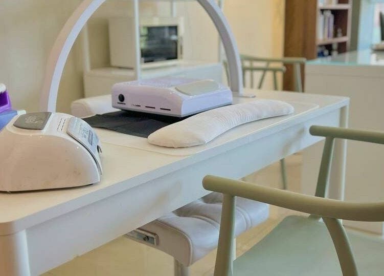 Estación de uñas elegante en Madiva Salón | Salón de belleza en San Cristóbal, San Cristóbal, DO.