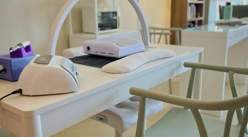 Estación de uñas elegante en Madiva Salón | Salón de belleza en San Cristóbal, San Cristóbal, DO.