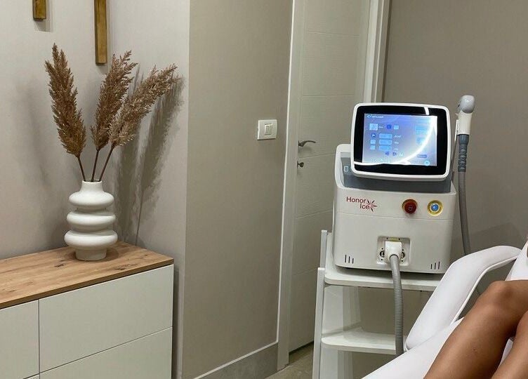 Tratament cu laser la Laserty Timișoara, Timișoara, Județul Timiș, RO, oferind relaxare completă.