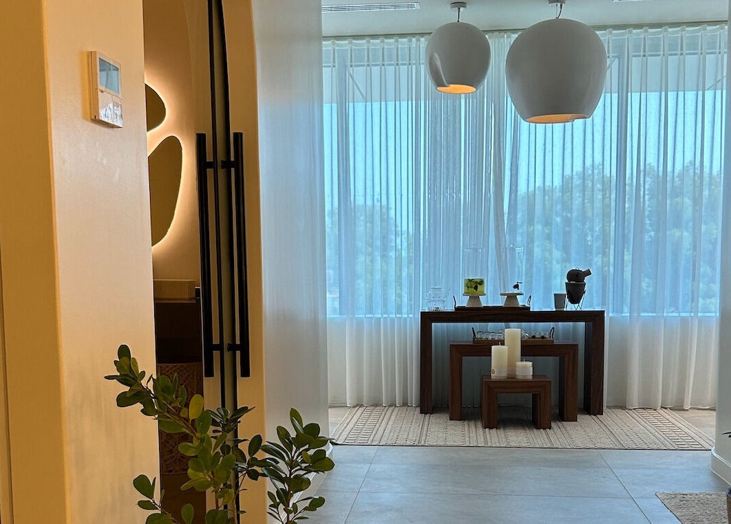 مظهر أنيق لصالون Top Coat elite Ladies Salon بالخبر، المنطقة الشرقية مع ديكور حديث وإضاءة مريحة.