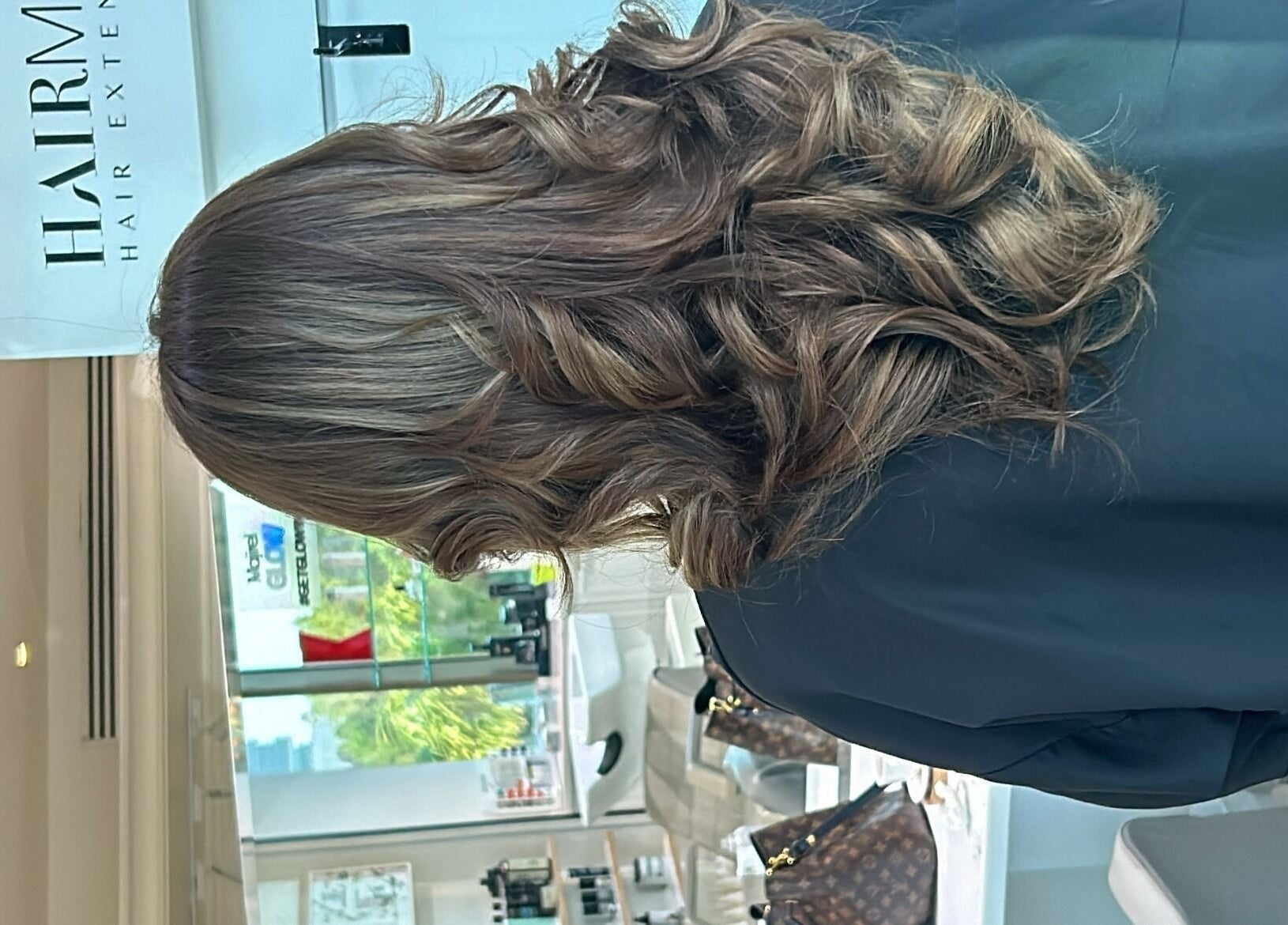 تصفيفة شعر مموجة في صالون Top Coat elite Ladies Salon بالخبر, المنطقة الشرقية, SA.