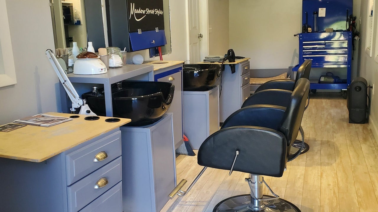 Melhores salões de cabeleireiro em Massachusetts e arredores