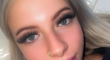 Image de Friday Night Lashes and Beauty 3