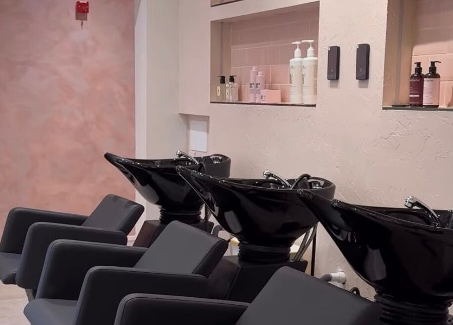 Elegant salon wash basins at Jodie Create | Vanity Studio Aberdeen, Aberdeen, Scotland, GB.