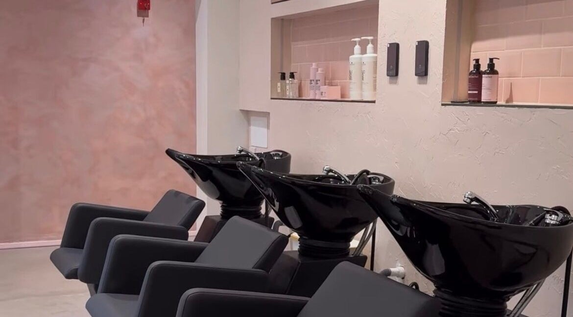 Elegant salon wash basins at Jodie Create | Vanity Studio Aberdeen, Aberdeen, Scotland, GB.