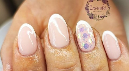 Lavender Nails, bild 2