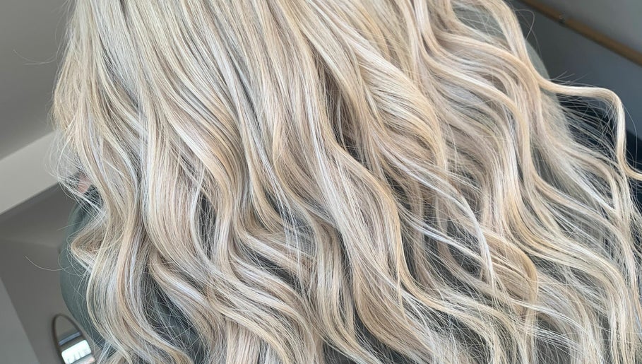 Maisie Mae Hair Extensions kép 1