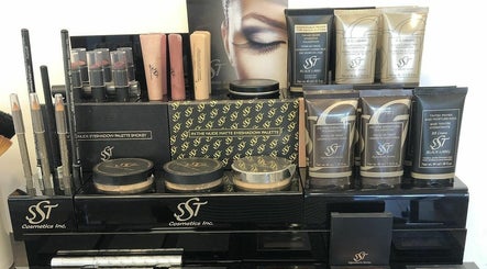 Dolce Salon and Spa image 3