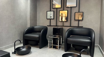 The Salon Luxe image 2