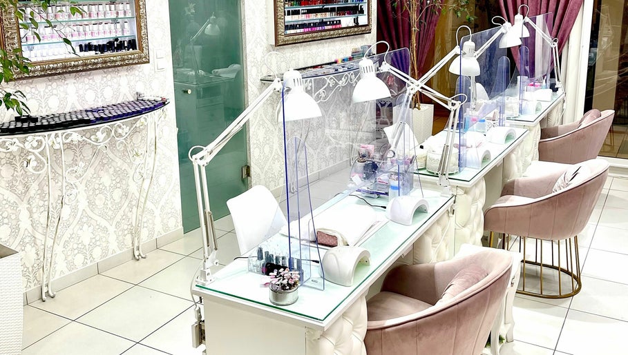 Lucent Beauty Salon (Καβαλας) image 1