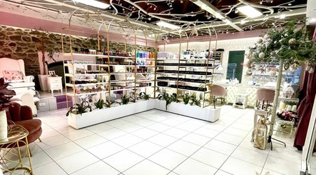 Lucent Beauty Salon (Καβαλας) image 3