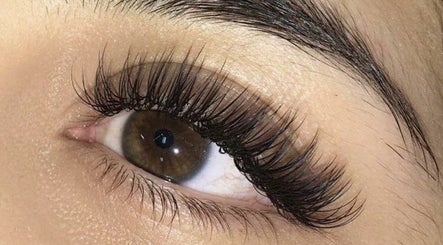 Lashes by Moon