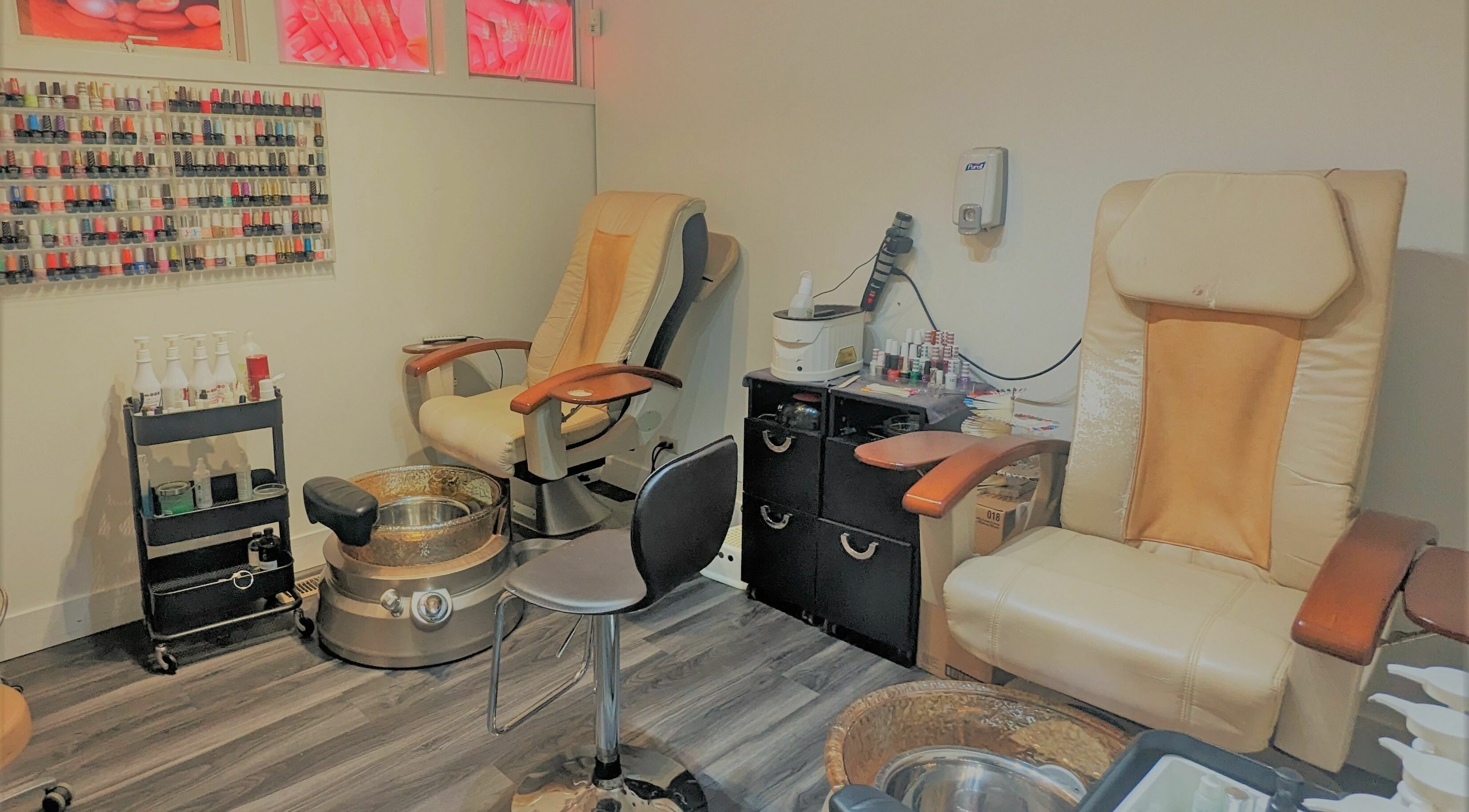 Relaxing pedicure chairs at Geeta’s Beauty Salon and Spa - Richmond, Richmond, British Columbia, CA.