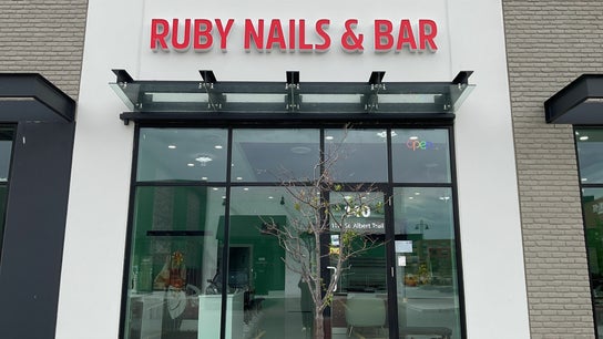 Ruby Nails & Bar