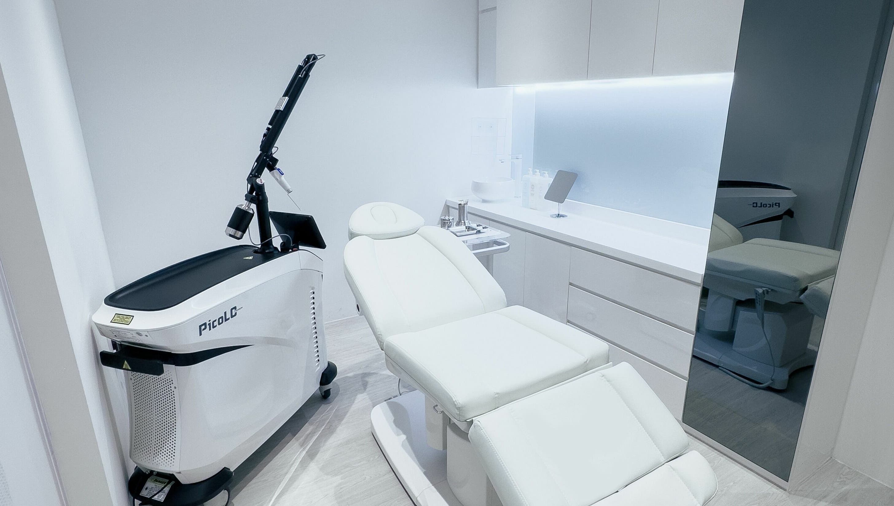 Modern treatment room at Cheongdam, Jurong Point, Singapore, SG with advanced laser equipment.