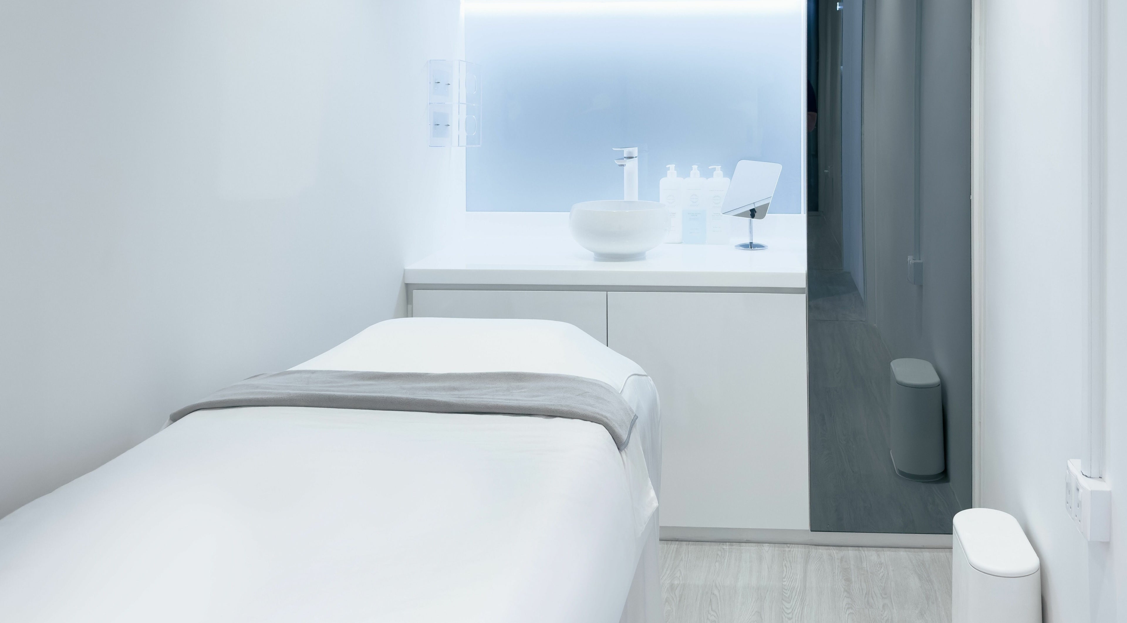 Minimalist treatment room at Cheongdam, Jurong Point offers a tranquil space in Singapore, Singapore, SG.