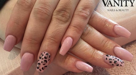 Vanity Mobile Nails and Beauty (Home Visits) image 2
