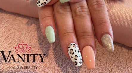 Vanity Mobile Nails and Beauty by Adele afbeelding 2